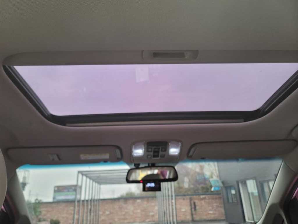 KIA Carnival - Vista 7