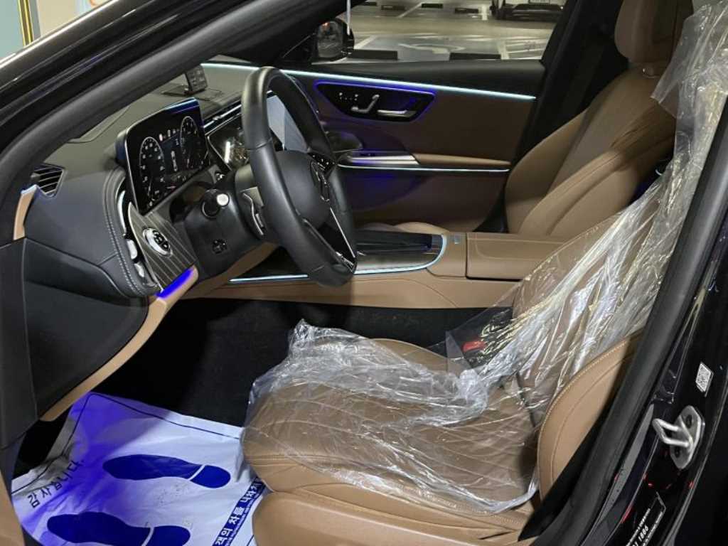 Mercedes Benz E class - Vista 10