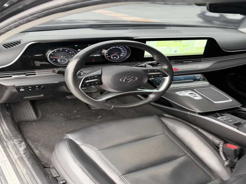 HYUNDAI Grandeur - Vista 8