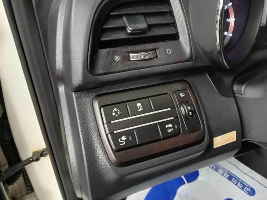 Ssangyong Tivoli - Vista 11