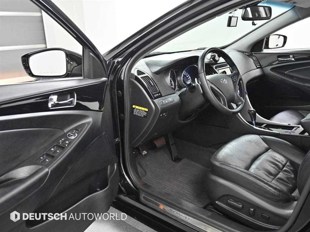 HYUNDAI Sonata - Vista 11