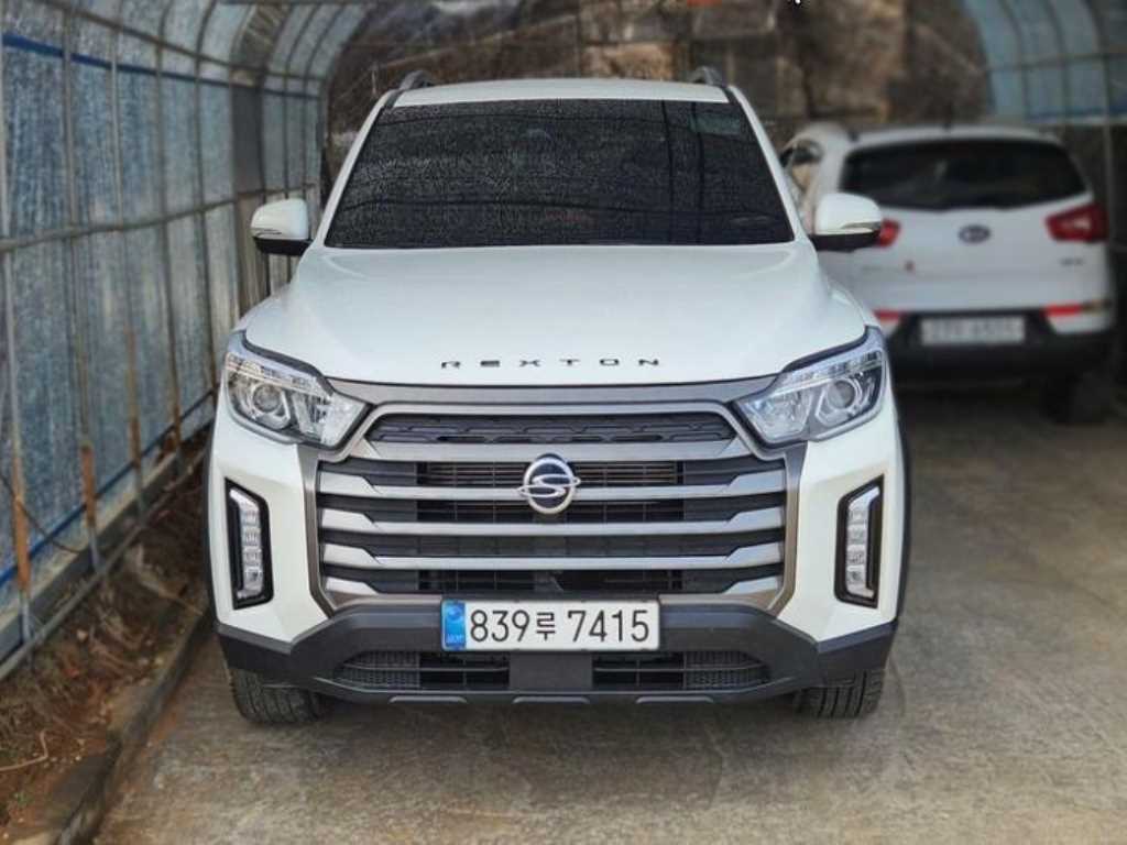 Ssangyong Rexton 2022 Blanco - Importación desde Corea - HF Imports Iquique - Foto 1