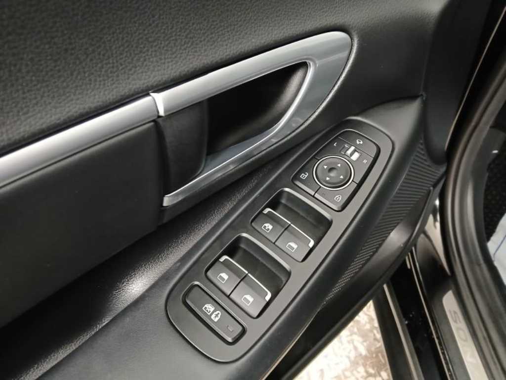 HYUNDAI Sonata - Vista 10