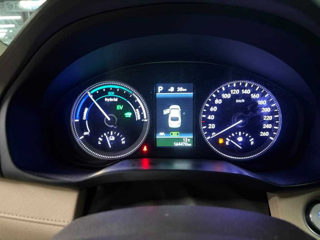 HYUNDAI Grandeur - Vista 5