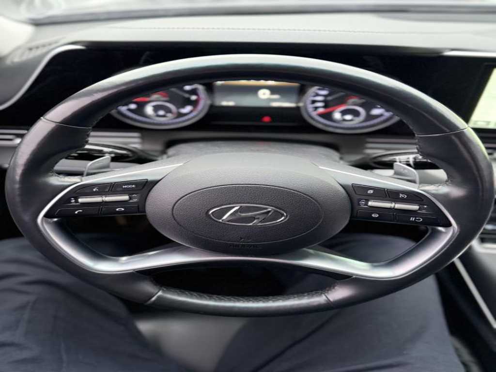 HYUNDAI Grandeur - Vista 9