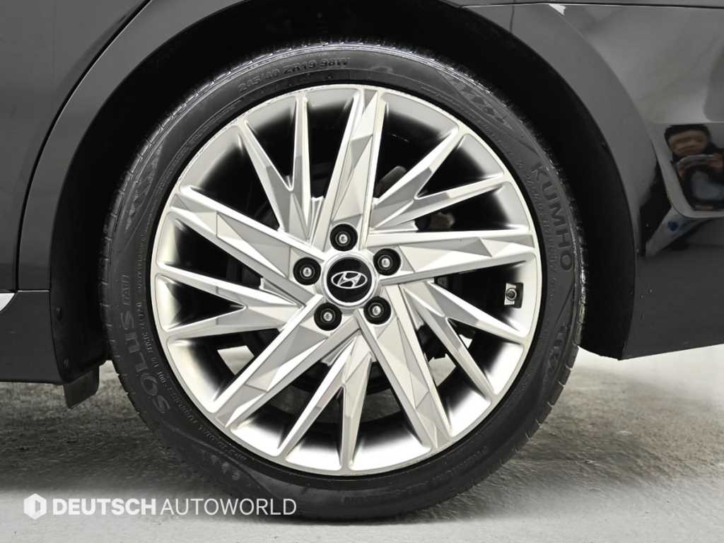 HYUNDAI Grandeur - Vista 5