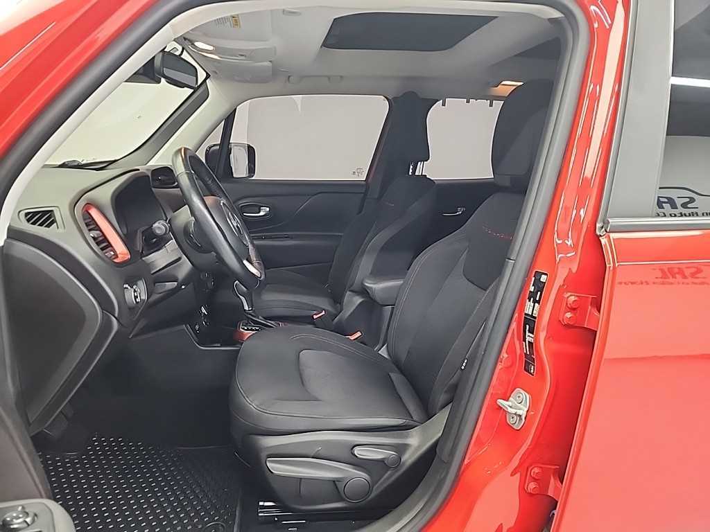 Jeep Renegade - Vista 12
