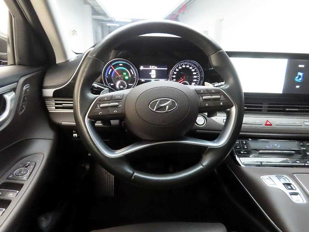HYUNDAI Grandeur - Vista 7