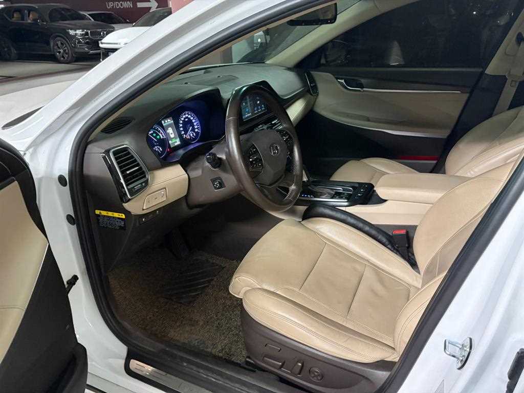 HYUNDAI Grandeur 2018 Blanco - Importación desde Corea - HF Imports Iquique - Foto 1