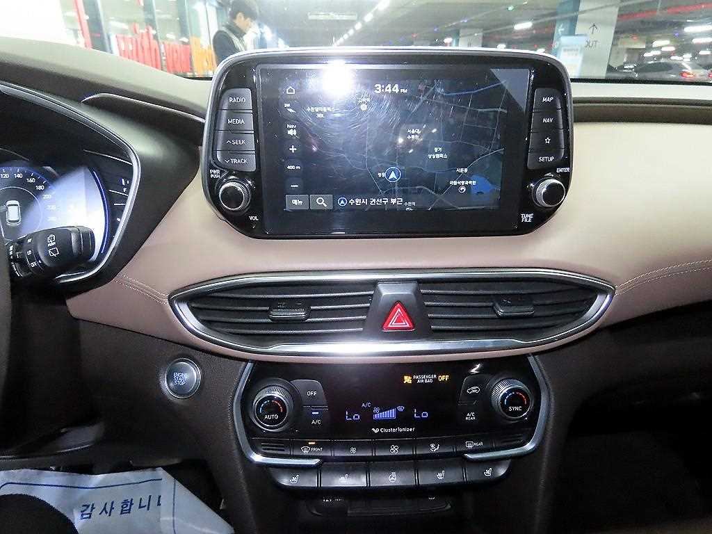 HYUNDAI Santa Fe - Vista 11