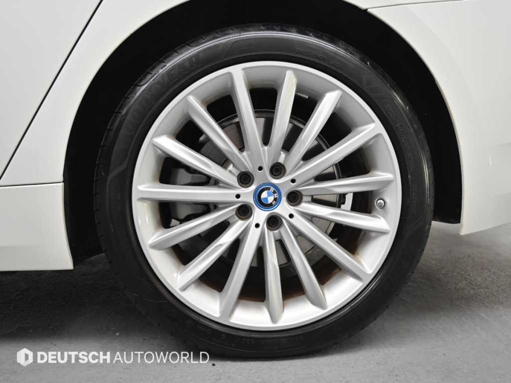 BMW 5 Series - Vista 5