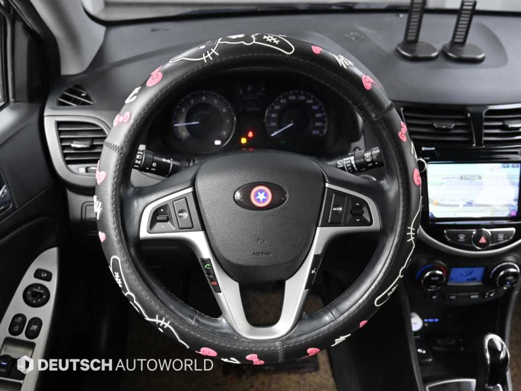 HYUNDAI Accent 2014 Negro - Importación desde Corea - HF Imports Iquique - Foto 13