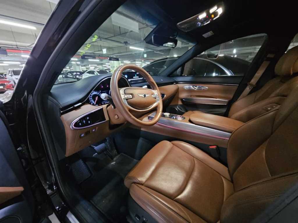 Genesis GV70 - Vista 2