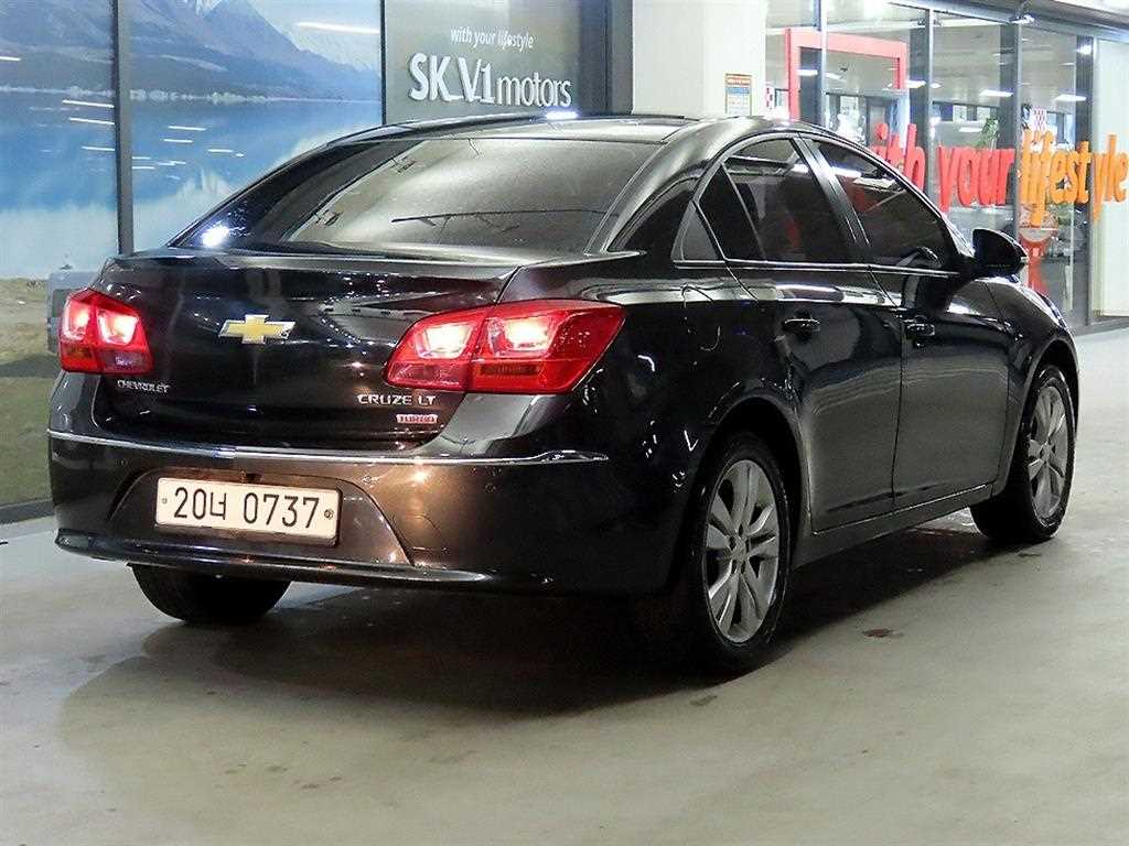 Chevrolet Cruise - Vista 4