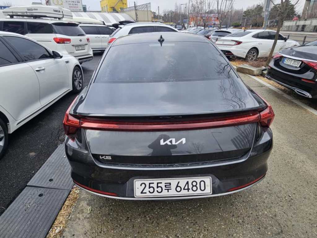KIA K8 - Vista 4