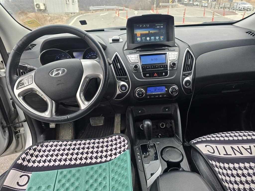 HYUNDAI Tucson - Vista 9