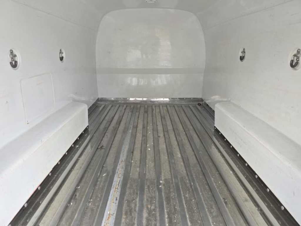 HYUNDAI Starex - Vista 5