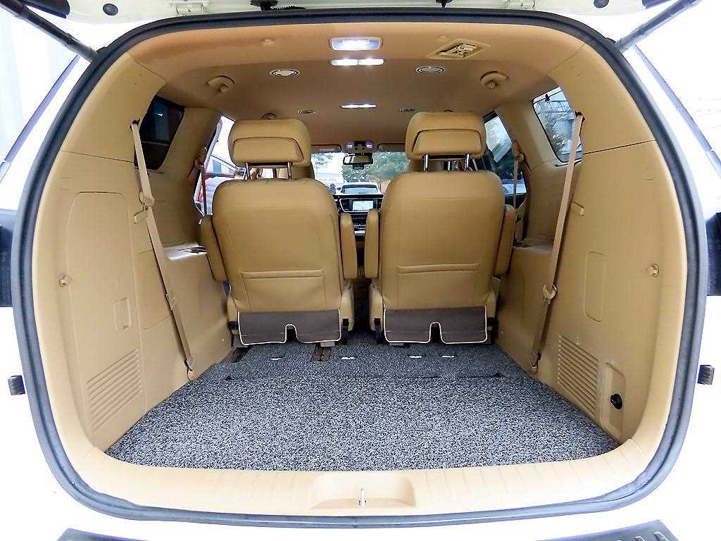 KIA Carnival 2019 Blanco - Importación desde Corea - HF Imports Iquique - Foto 16