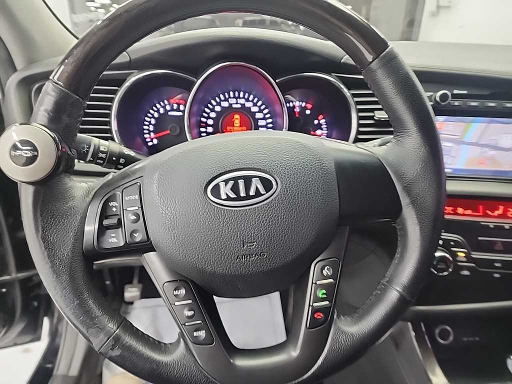 KIA K5 - Vista 9