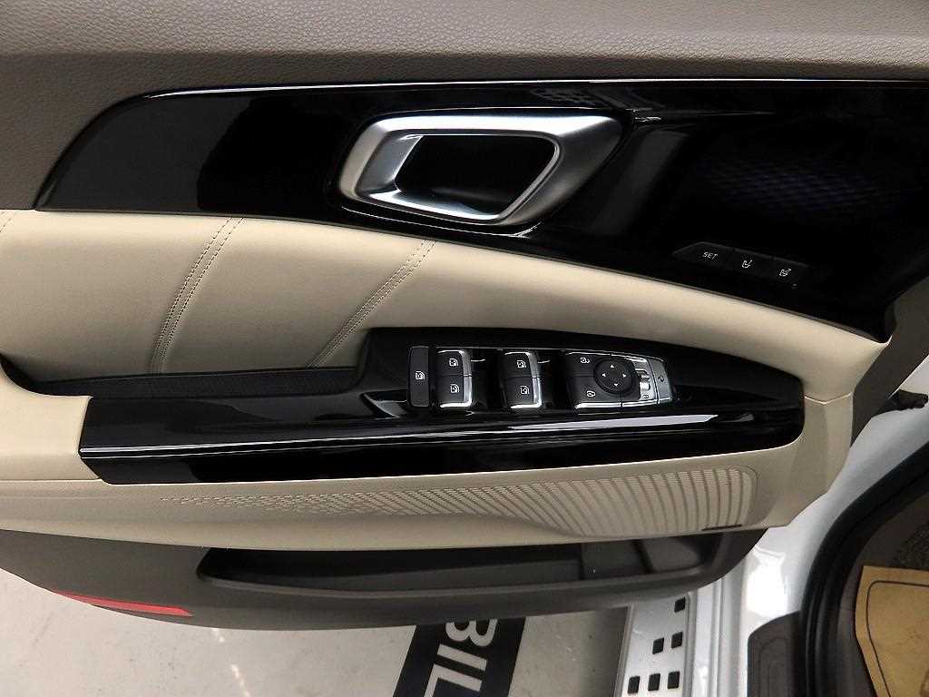 KIA Carnival - Vista 10