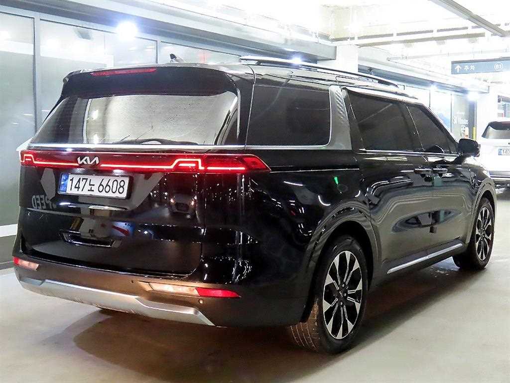 KIA Carnival - Vista 4