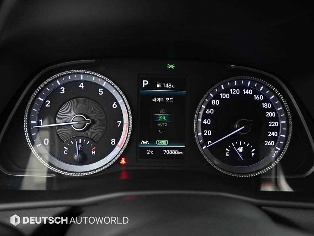 HYUNDAI Sonata - Vista 8