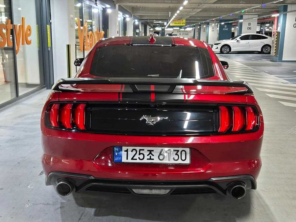 Ford Mustang - Vista 5
