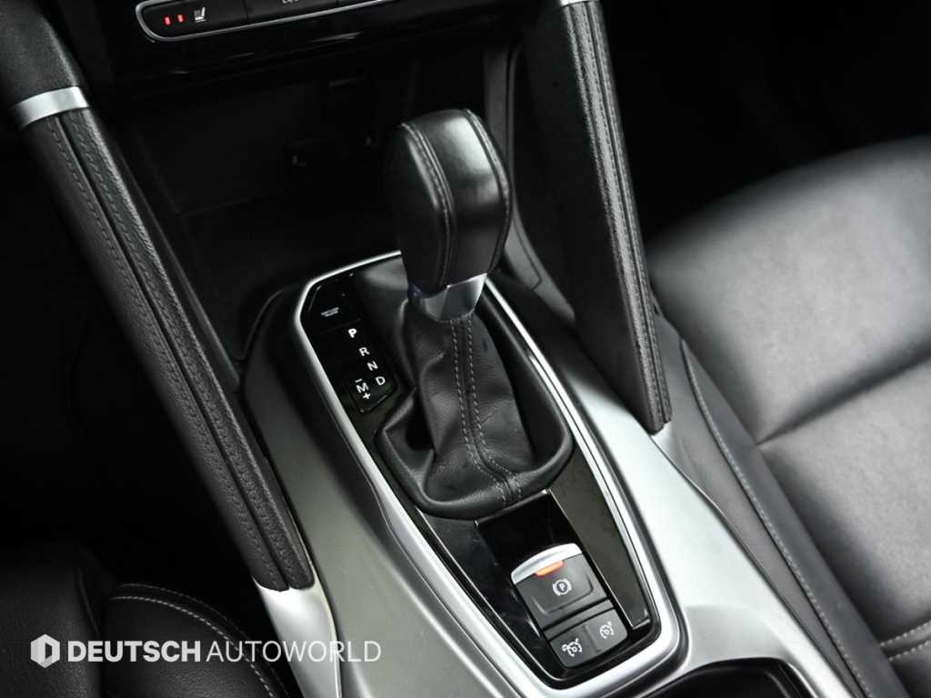 SAMSUNG QM6 - Vista 9