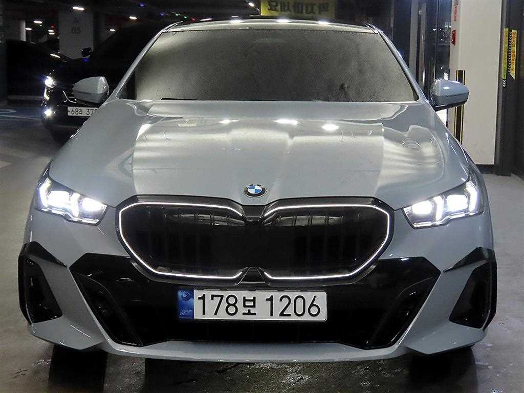 BMW 5 Series - Vista 2