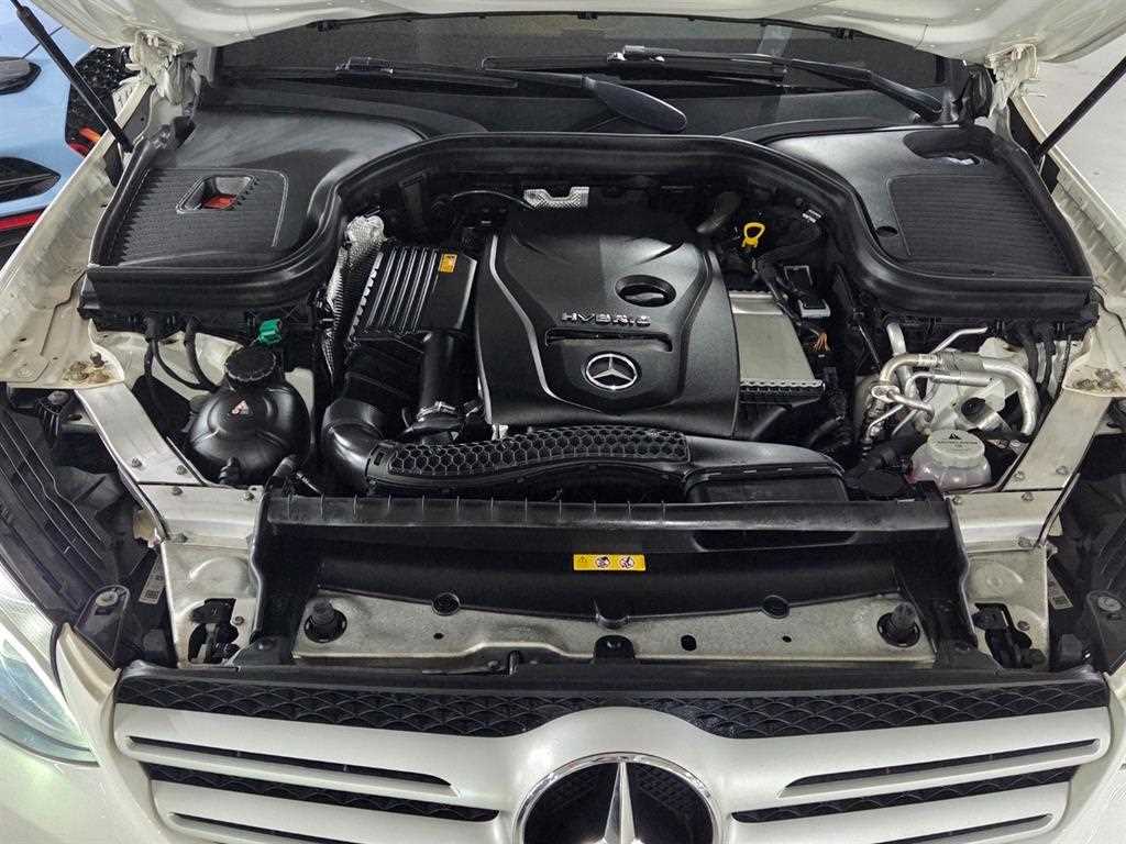 Mercedes Benz GLC Class 2019 Blanco - Importación desde Corea - HF Imports Iquique - Foto 19