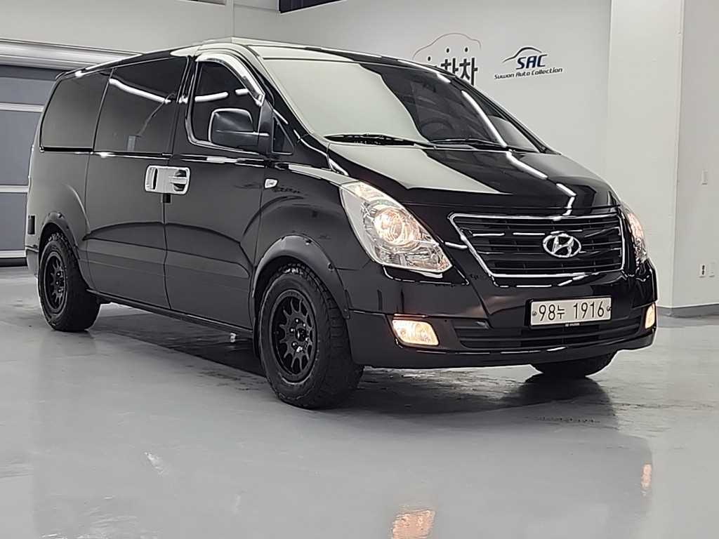 HYUNDAI Starex - Vista 4