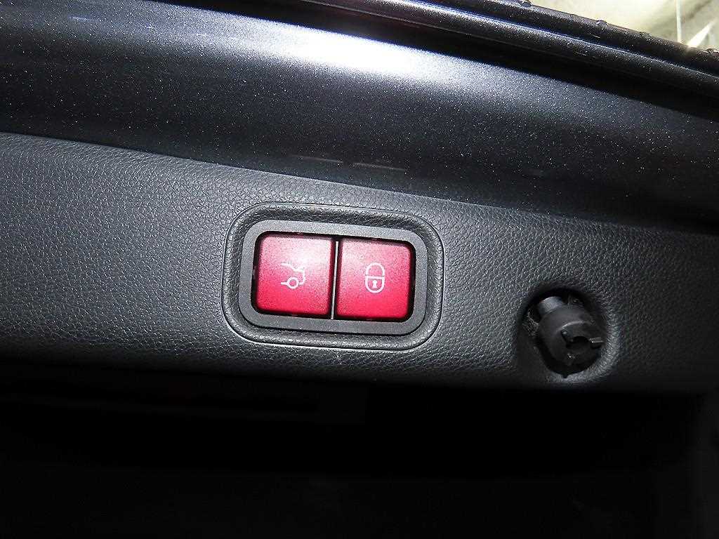 Mercedes Benz E class 2017 Gris - Importación desde Corea - HF Imports Iquique - Foto 16