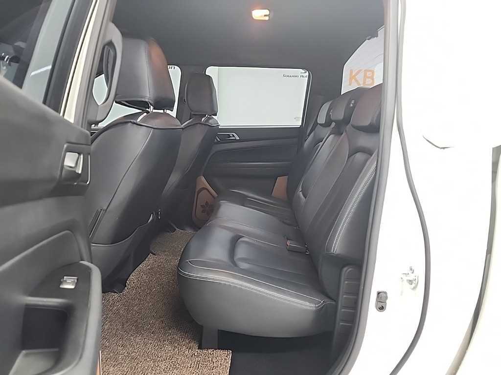 Ssangyong Rexton - Vista 12