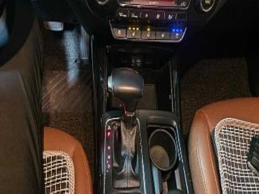 KIA Sorento - Vista 5