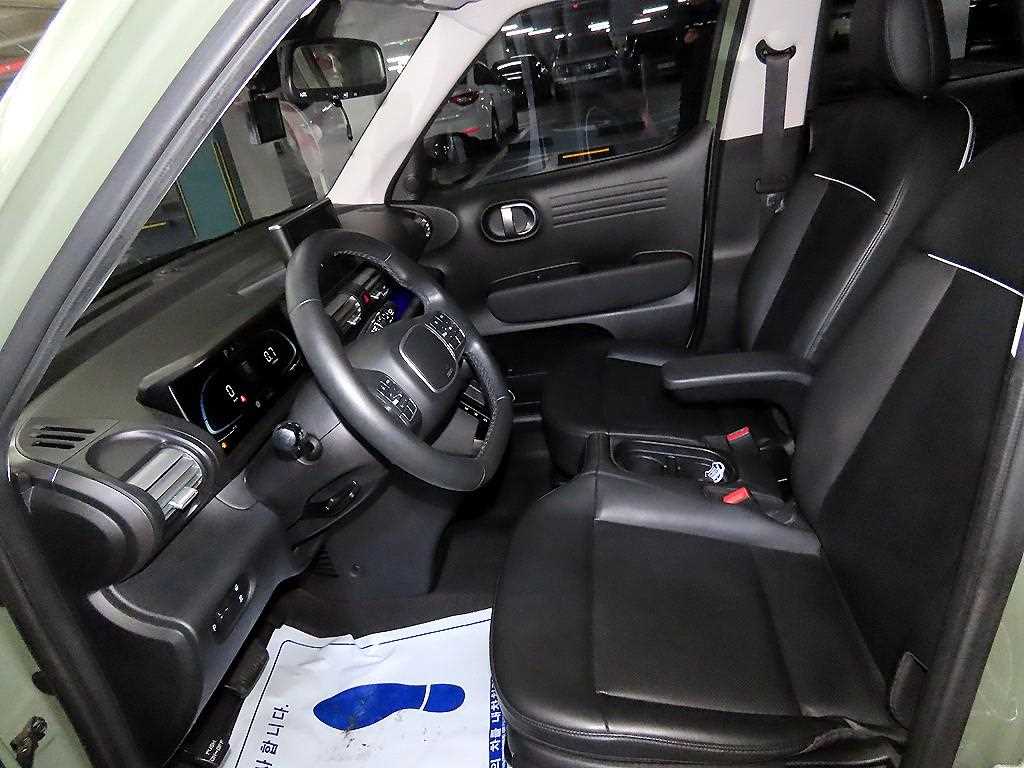 HYUNDAI Casper - Vista 6