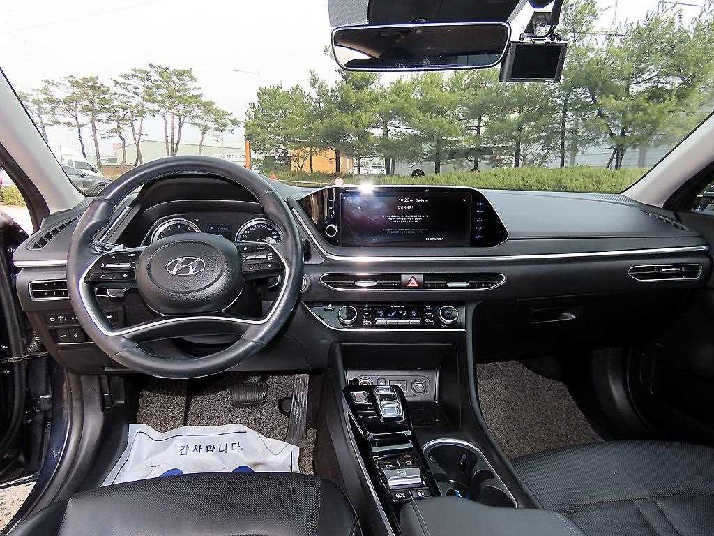 HYUNDAI Sonata - Vista 7