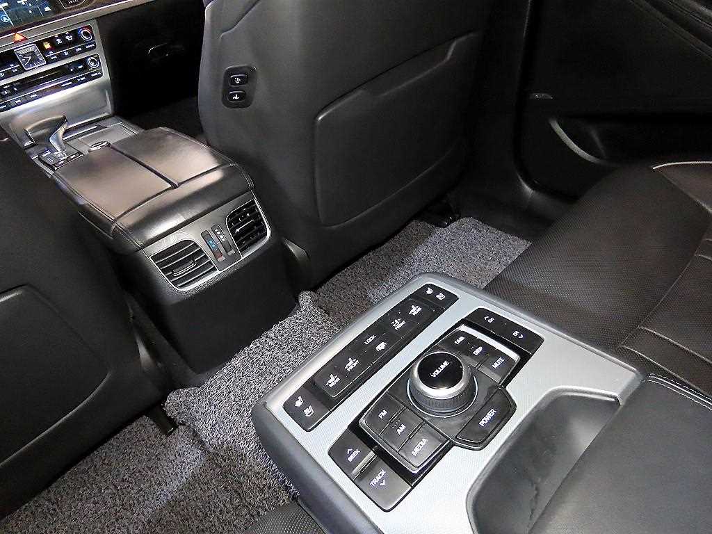 Genesis G80 2017 Negro - Importación desde Corea - HF Imports Iquique - Foto 16