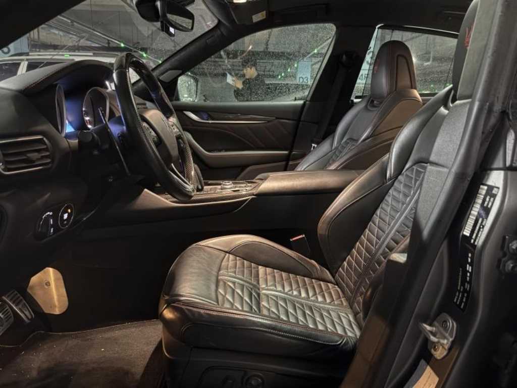 Maserati Levante - Vista 8