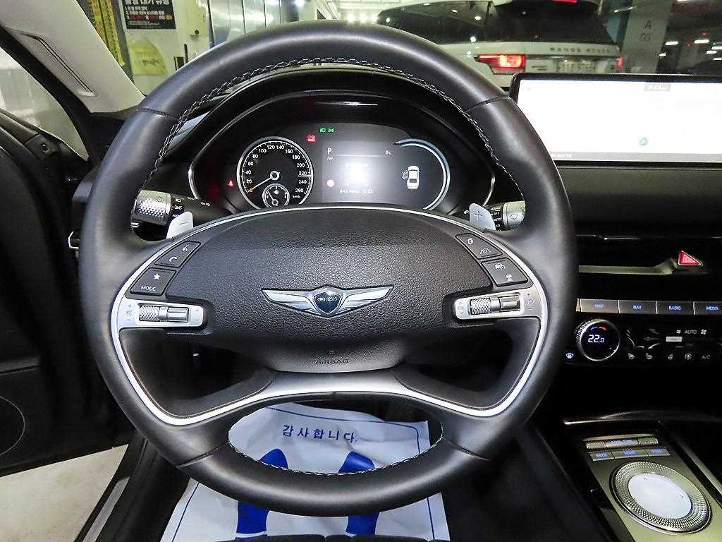 Genesis G80 - Vista 8