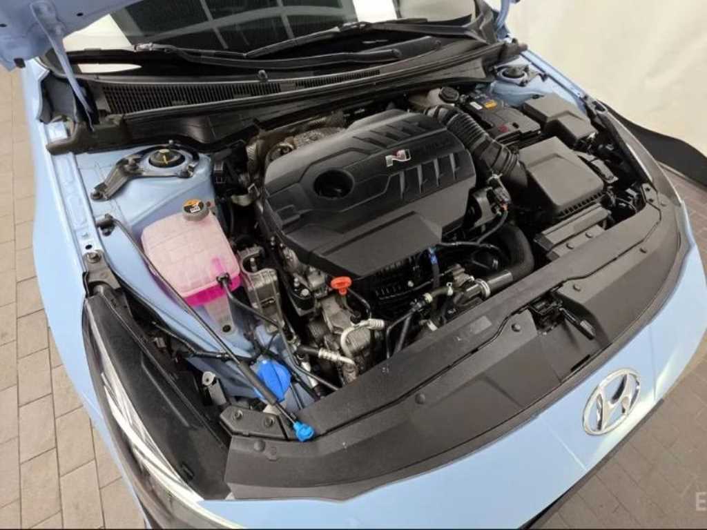 HYUNDAI Avante - Vista 6