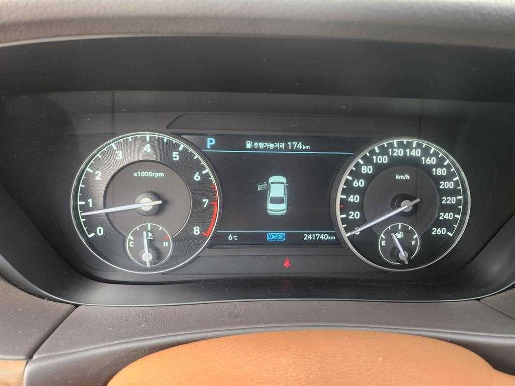 Genesis G90 - Vista 4