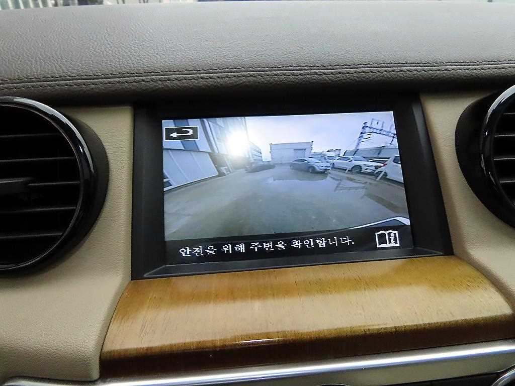 Land Rover Discovery 2016 Blanco - Importación desde Corea - HF Imports Iquique - Foto 13