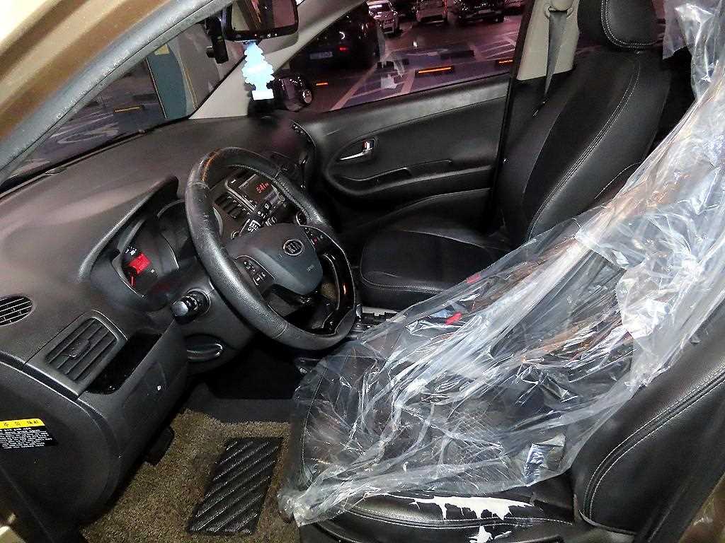 KIA Morning - Vista 6