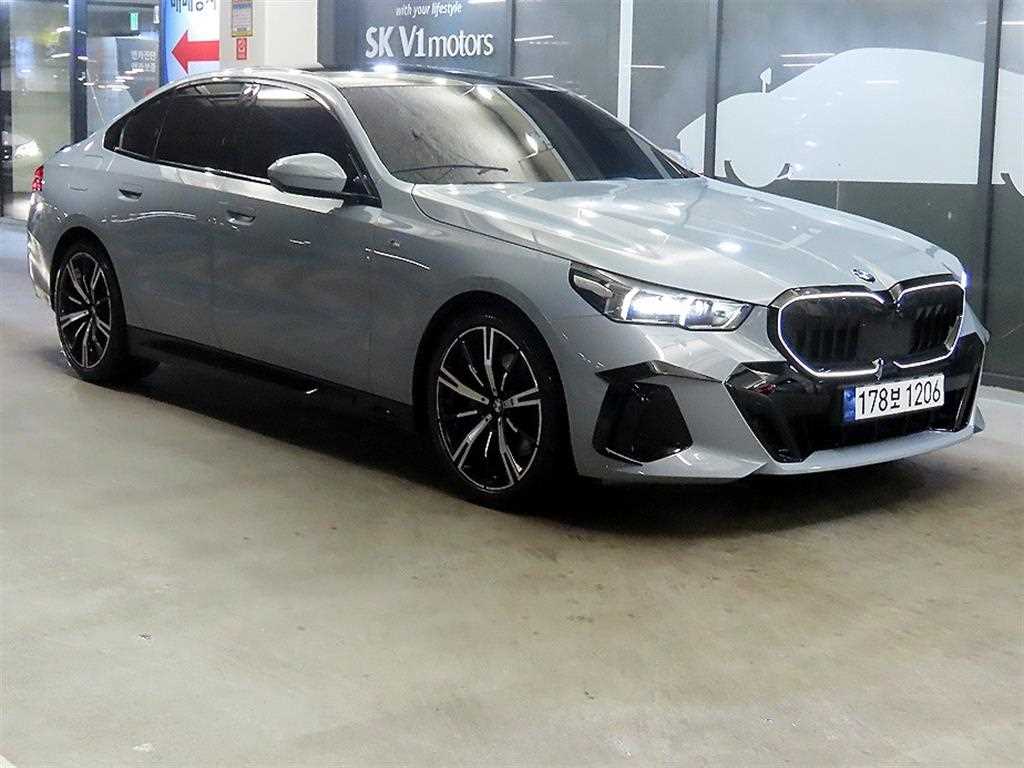 BMW 5 Series 2024 - Importación desde Corea - HF Imports Iquique - Foto 1