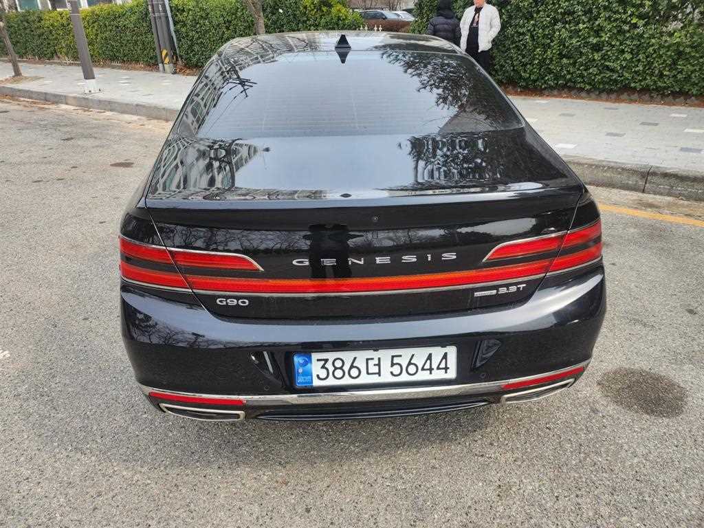 Genesis G90 - Vista 2