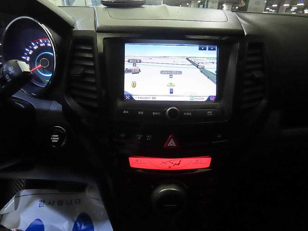 Ssangyong Tivoli - Vista 11