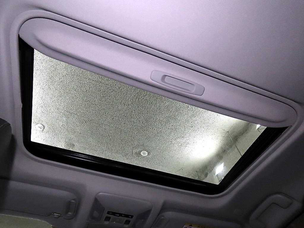 Toyota RAV4 2025 Blanco - Importación desde Corea - HF Imports Iquique - Foto 16