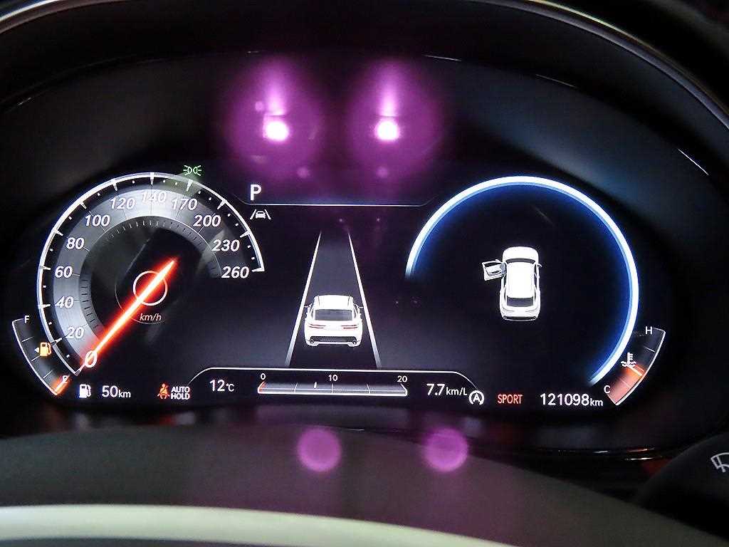 Genesis GV70 - Vista 9