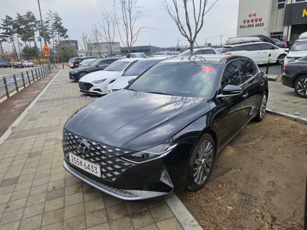 HYUNDAI Grandeur - Vista 3