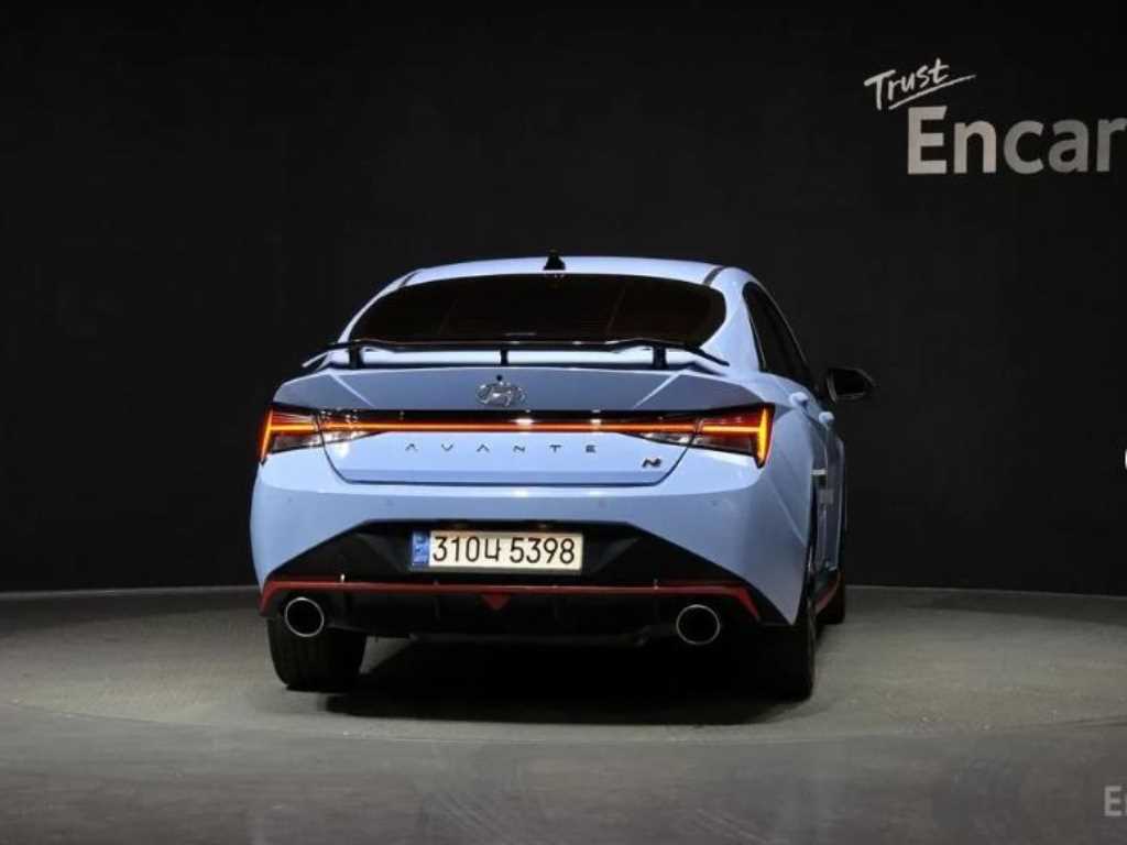 HYUNDAI Avante - Vista 4